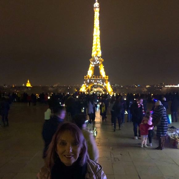 Meet your Posher, Kathy - Picture 1 of 1